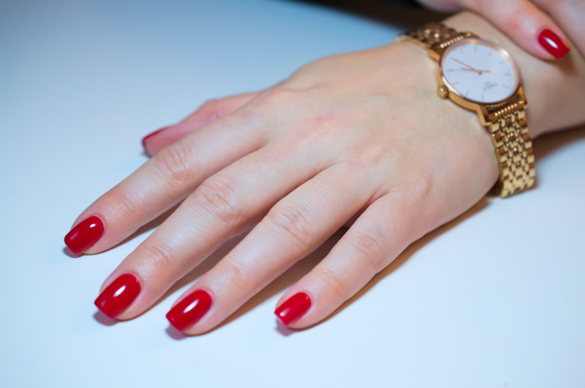 Dit worden de mooiste herfstnagels van 2026