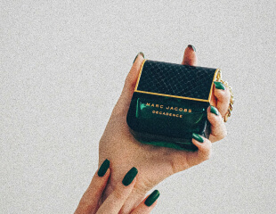 Diepgroene gellak manicure
