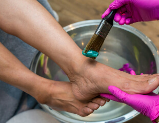 Professionele voetverzorging tijdens een pedicure
